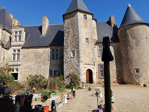 Restaurant du Château de Marconnay : visite château & alentours à Sanxay près de Poitiers & Parthenay (86)