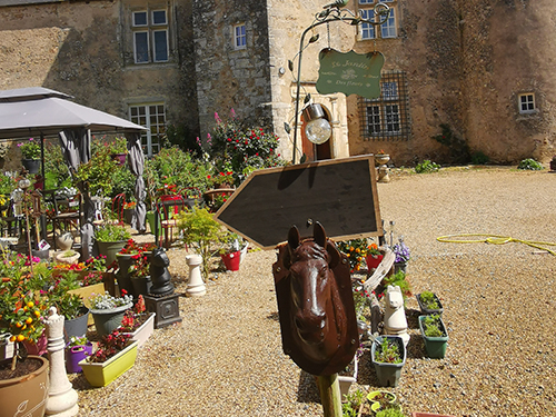 Restaurant du Château de Marconnay : visite château & alentours à Sanxay près de Poitiers & Parthenay (86)