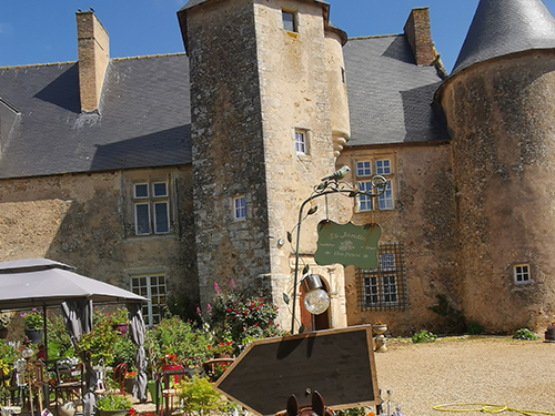 Château de Marconnay : visite guidée à Sanxay près de Poitiers & Parthenay (86)